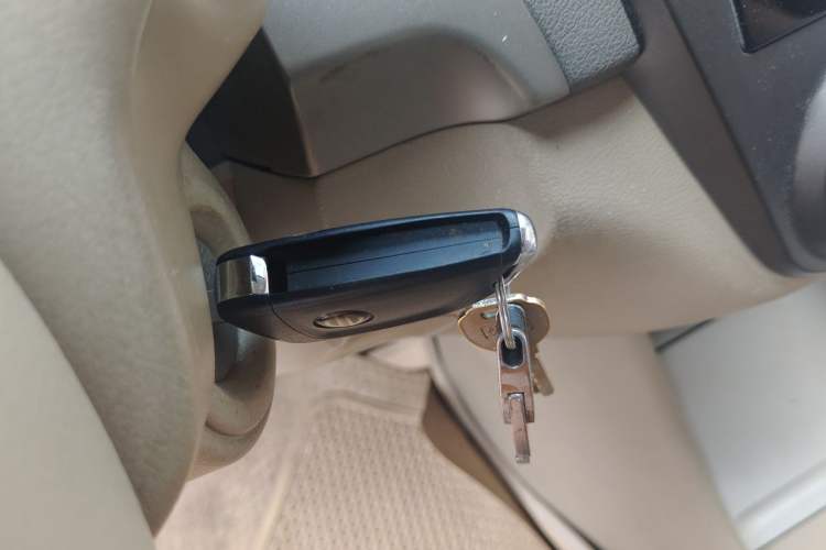 Used Nissan Sylphy 2016 Classic 1.6XE Automatic Comfort Edition Vehicle Key