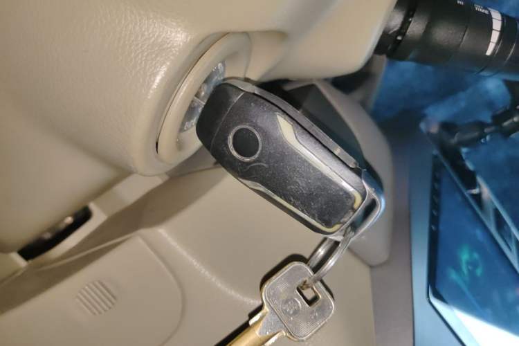 Used Nissan Sylphy 2016 Classic 1.6XE Manual Comfort Edition Vehicle Key