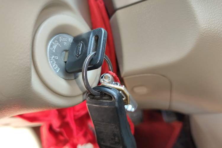 Used Nissan Sylphy 2016 1.6XE Manual Comfort Edition Vehicle Key