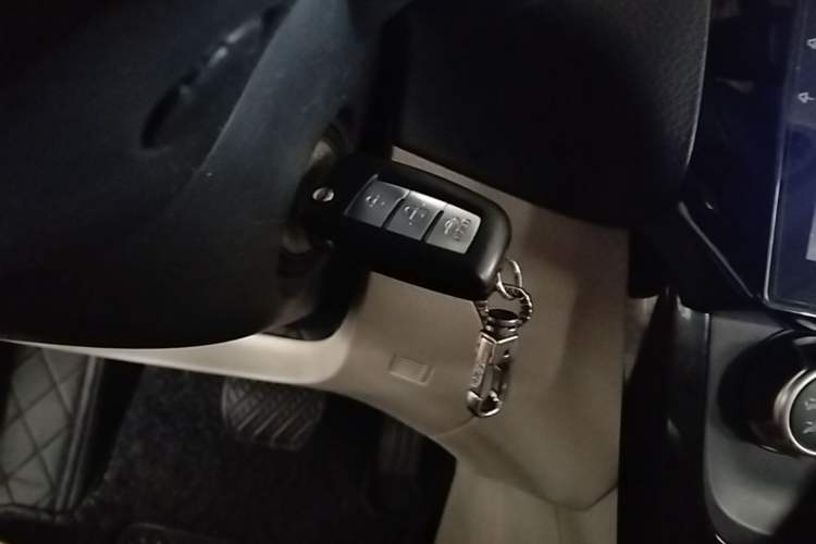 Used Nissan Sylphy 2016 1.6 XL CVT Luxury Edition Vehicle Key