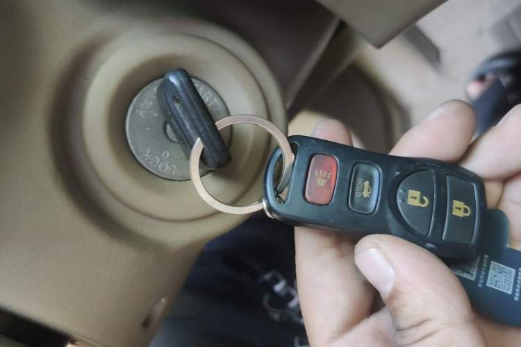 Used Nissan Sylphy 2016 Classic 1.6XE Automatic Leading Edition Vehicle Key