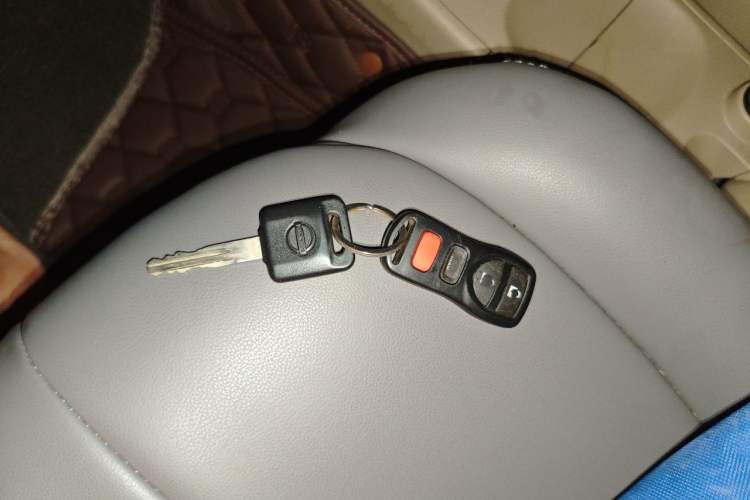 Used Nissan Sylphy 2016 Classic 1.6XE Automatic Leading Edition Vehicle Key