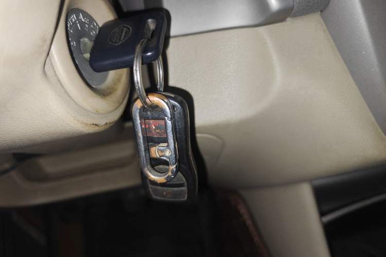 Used Nissan Sylphy 2016 Classic 1.6XE Manual Comfort Edition Vehicle Key