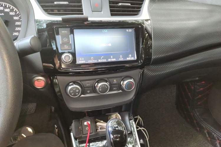 Used Nissan Sylphy 2016 1.6XV CVT Smart Enjoyment Version Audio And AC Panel