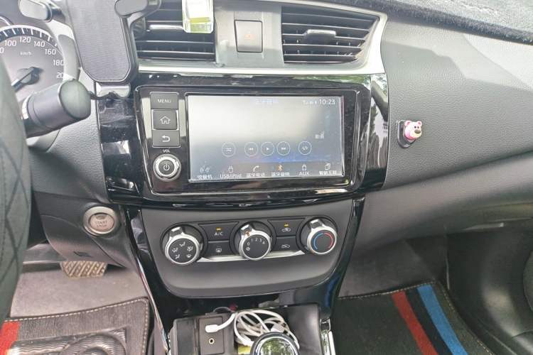 Used Nissan Sylphy 2016 1.6XV CVT Smart Enjoyment Version Audio And AC Panel