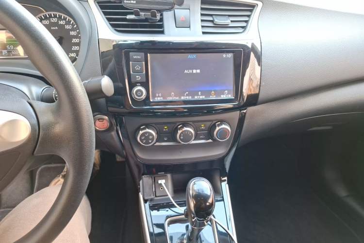 Used Nissan Sylphy 2016 1.6XV CVT Smart Enjoyment Version Audio And AC Panel