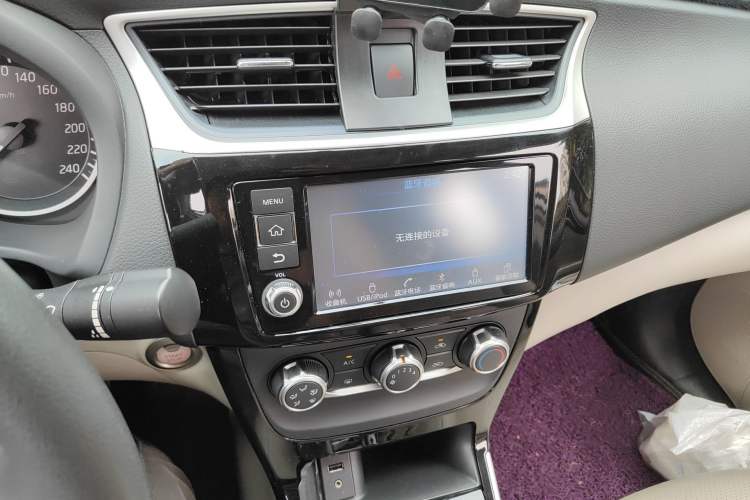 Used Nissan Sylphy 2016 1.6 XL CVT Deluxe Edition Audio And AC Panel