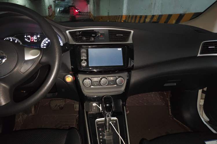 Used Nissan Sylphy 2016 1.6 XL CVT Deluxe Edition Audio And AC Panel