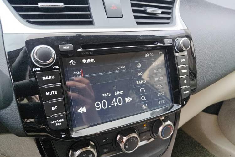 Used Nissan Sylphy 2016 1.6 XL CVT Luxury Edition Audio And AC Panel