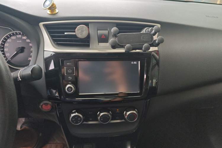 Used Nissan Sylphy 2016 1.6XV CVT Smart Enjoyment Version Audio And AC Panel