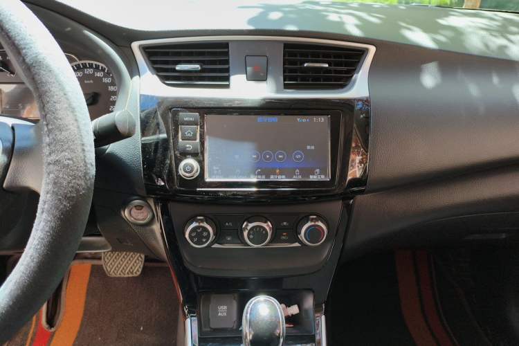 Used Nissan Sylphy 2016 1.6 XL CVT Deluxe Edition Audio And AC Panel