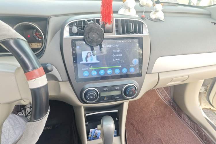 Used Nissan Sylphy 2016 Classic 1.6XE Automatic Leading Edition Audio And AC Panel