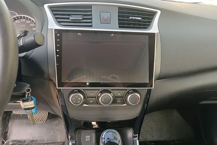 Used Nissan Sylphy 2016 1.6 XL CVT Luxury Edition Audio And AC Panel