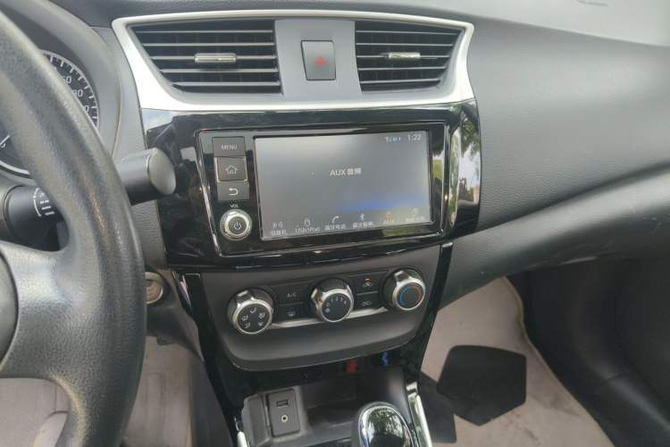 Used Nissan Sylphy 2016 1.6 XL CVT Deluxe Edition Audio And AC Panel