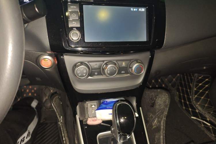 Used Nissan Sylphy 2016 1.6 XL CVT Luxury Edition Audio And AC Panel
