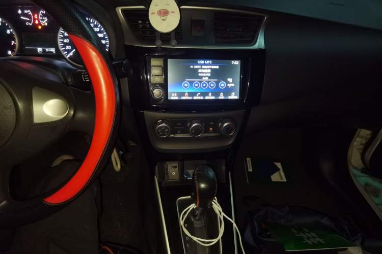 Used Nissan Sylphy 2016 1.6 XL CVT Luxury Edition Audio And AC Panel