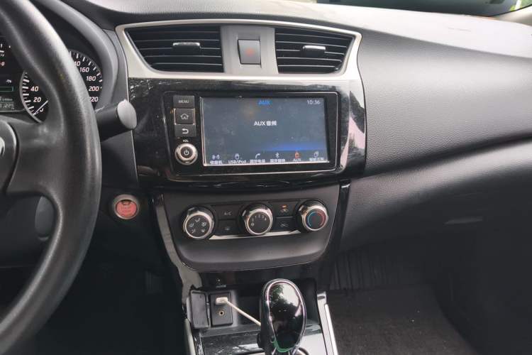 Used Nissan Sylphy 2016 1.6XV CVT Smart Enjoyment Version Audio And AC Panel