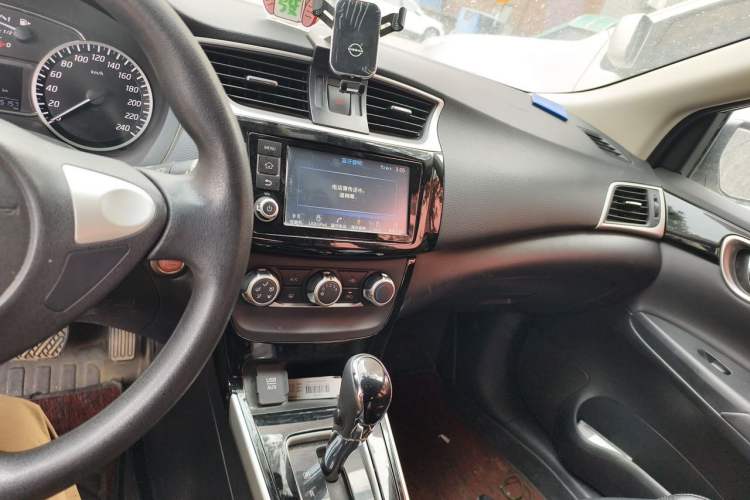 Used Nissan Sylphy 2016 1.6 XL CVT Deluxe Edition Audio And AC Panel