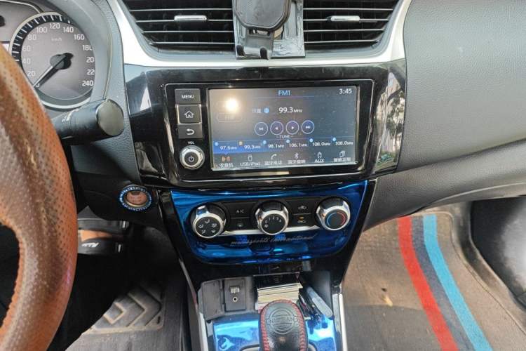 Used Nissan Sylphy 2016 1.6 XL CVT Deluxe Edition Audio And AC Panel