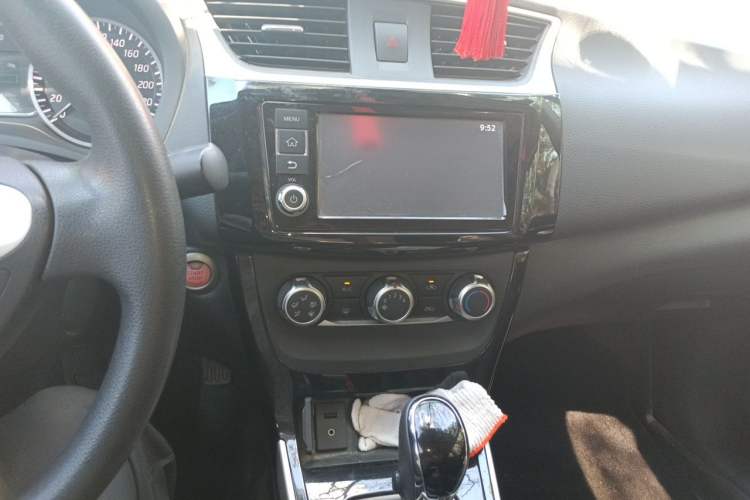 Used Nissan Sylphy 2016 1.6 XL CVT Deluxe Edition Audio And AC Panel