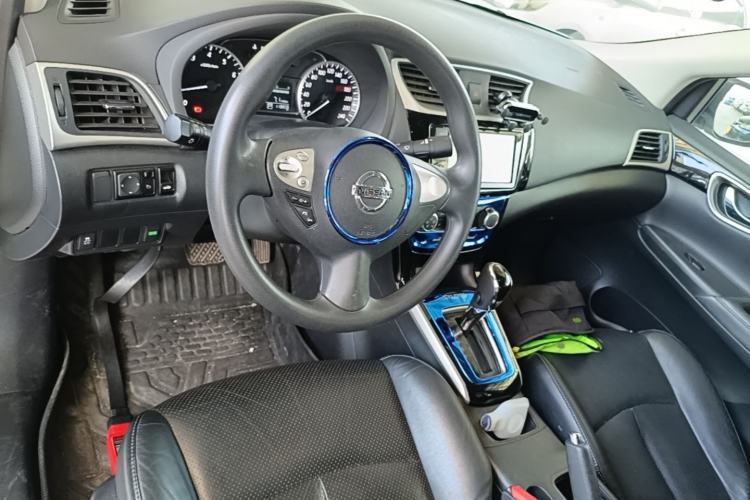 Used Nissan Sylphy 2016 1.6XV CVT Smart Enjoyment Version Center Console