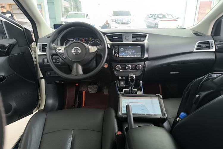 Used Nissan Sylphy 2016 1.6XV CVT Smart Enjoyment Version Center Console