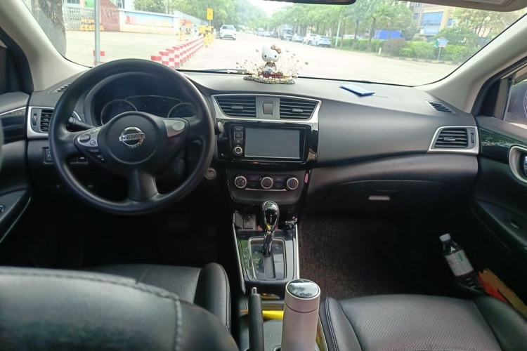 Used Nissan Sylphy 2016 1.6XV CVT Smart Enjoyment Version Center Console