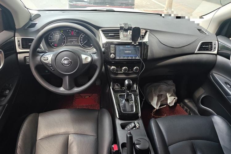 Used Nissan Sylphy 2016 1.6XV CVT Smart Enjoyment Version Center Console