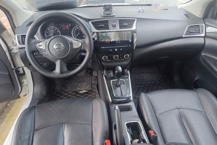 Used Nissan Sylphy 2016 1.6 XL CVT Luxury Edition Center Console