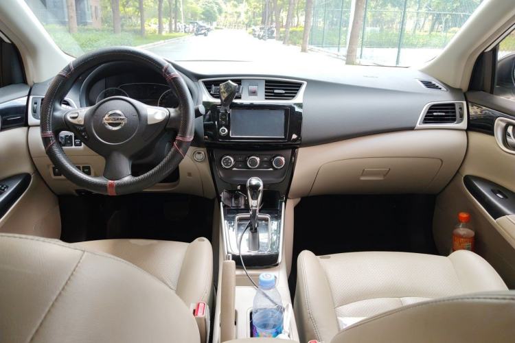 Used Nissan Sylphy 2016 1.6XV CVT Smart Enjoyment Version Center Console