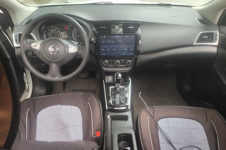 Used Nissan Sylphy 2016 1.6 XL CVT Luxury Edition Center Console