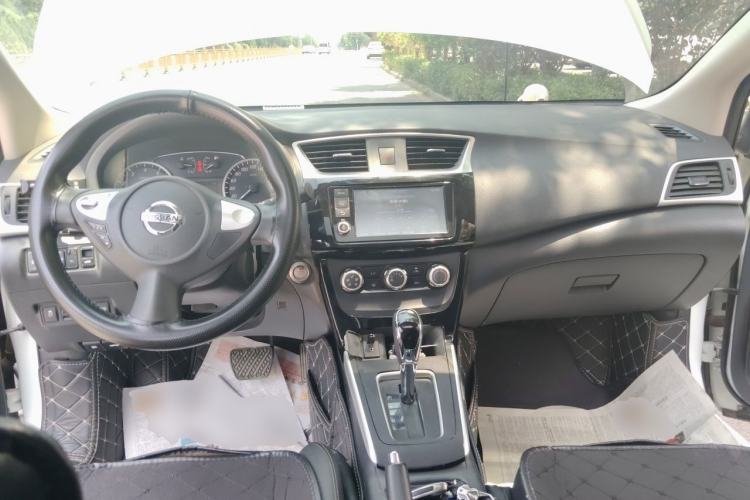 Used Nissan Sylphy 2016 1.6 XL CVT Luxury Edition Center Console