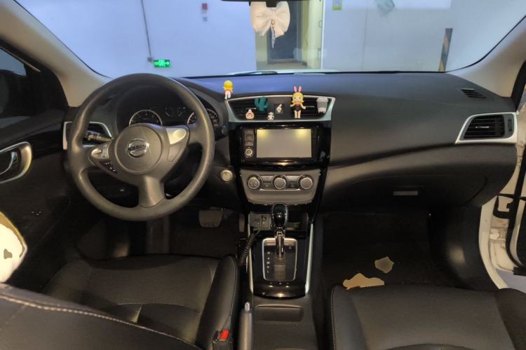 Used Nissan Sylphy 2016 1.6XV CVT Smart Enjoyment Version Center Console