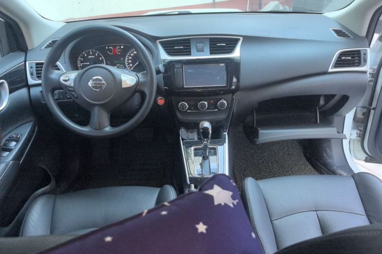 Used Nissan Sylphy 2016 1.6XV CVT Smart Enjoyment Version Center Console