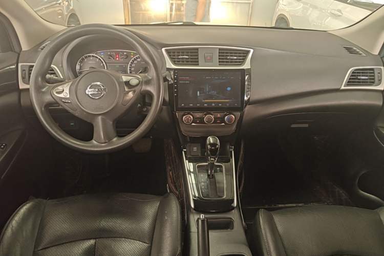 Used Nissan Sylphy 2016 1.6 XL CVT Luxury Edition Center Console