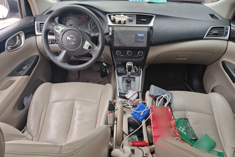 Used Nissan Sylphy 2016 1.6 XL CVT Luxury Edition Center Console