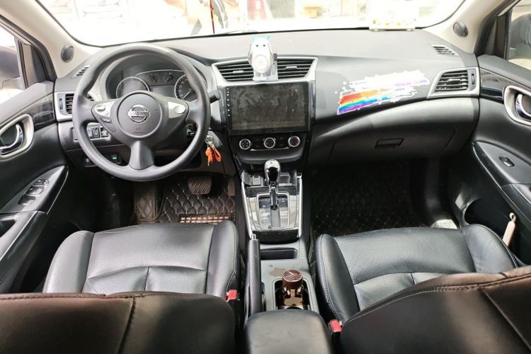 Used Nissan Sylphy 2016 1.6 XL CVT Luxury Edition Center Console