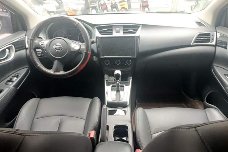 Used Nissan Sylphy 2016 1.6 XL CVT Luxury Edition Center Console