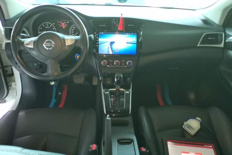 Used Nissan Sylphy 2016 1.6 XL CVT Luxury Edition Center Console