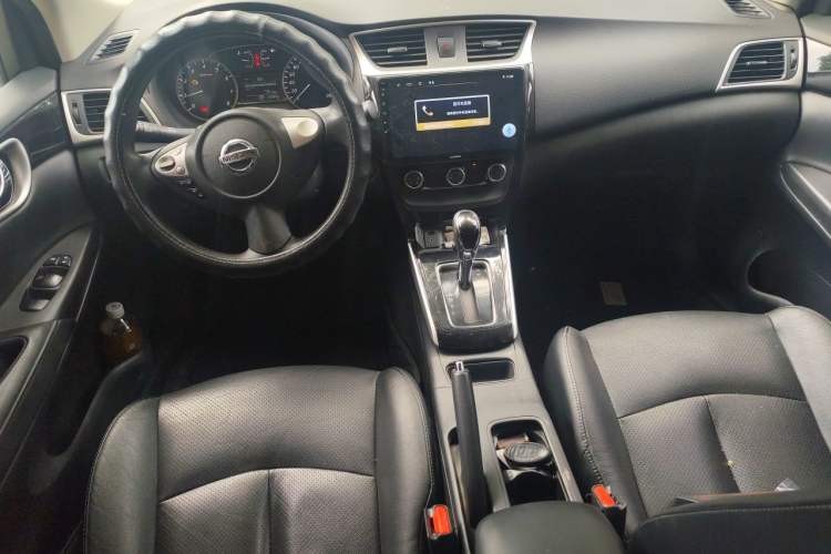 Used Nissan Sylphy 2016 1.6XV CVT Smart Enjoyment Version Center Console