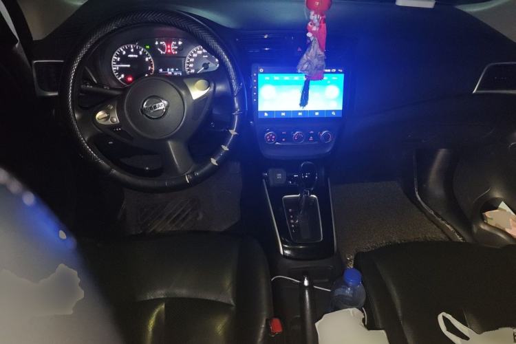 Used Nissan Sylphy 2016 1.6 XL CVT Luxury Edition Center Console