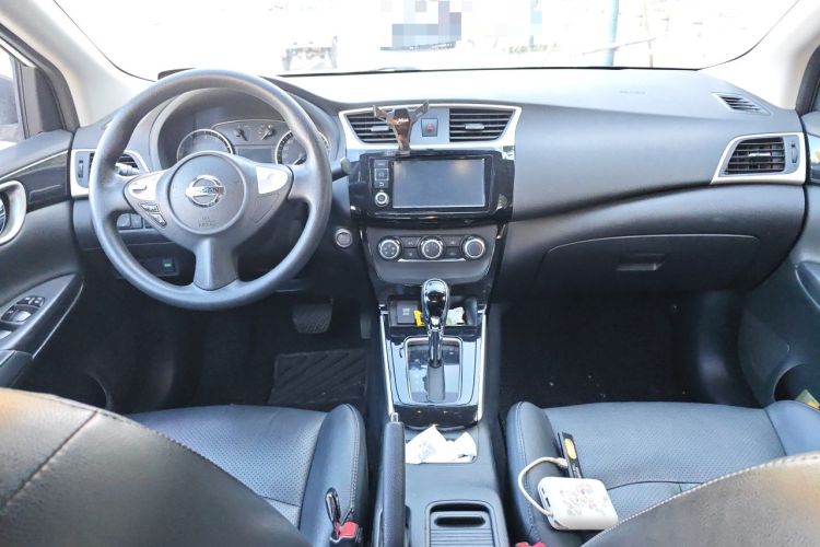 Used Nissan Sylphy 2016 1.6 XL CVT Luxury Edition Center Console