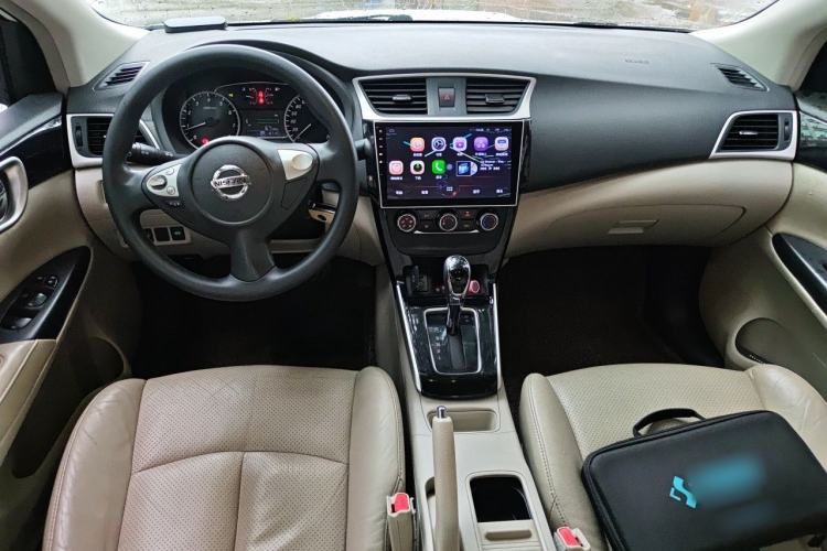 Used Nissan Sylphy 2016 1.6 XL CVT Luxury Edition Center Console