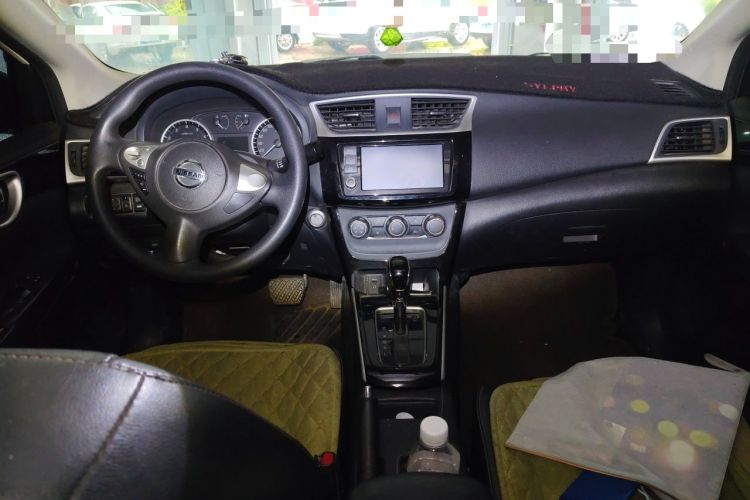 Used Nissan Sylphy 2016 1.6XV CVT Smart Enjoyment Version Center Console