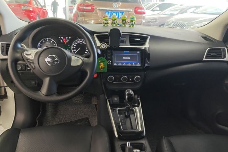Used Nissan Sylphy 2016 1.6XV CVT Smart Enjoyment Version Center Console