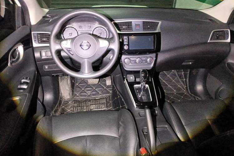 Used Nissan Sylphy 2016 1.6XV CVT Smart Enjoyment Version Center Console