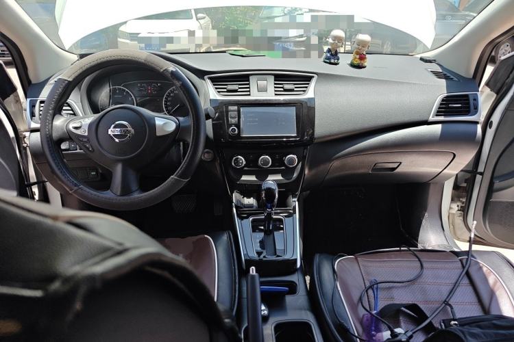 Used Nissan Sylphy 2016 1.6 XL CVT Deluxe Edition Center Console
