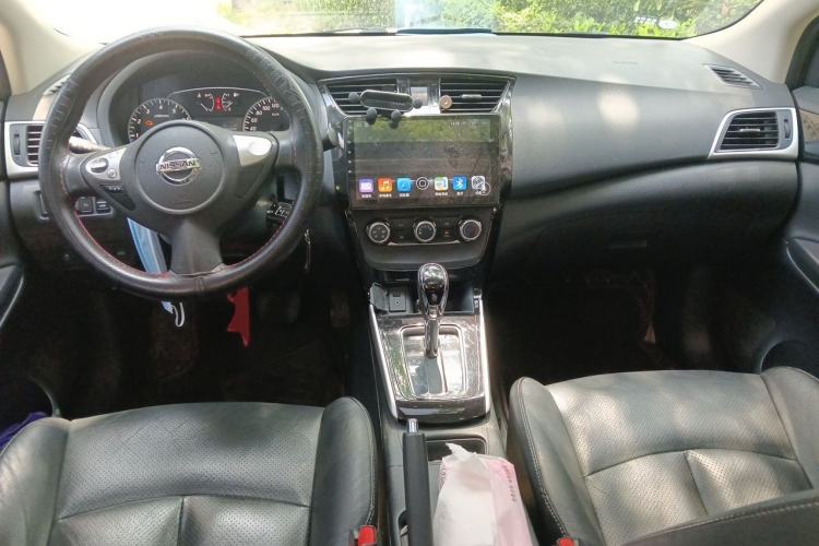 Used Nissan Sylphy 2016 1.6 XL CVT Luxury Edition Center Console