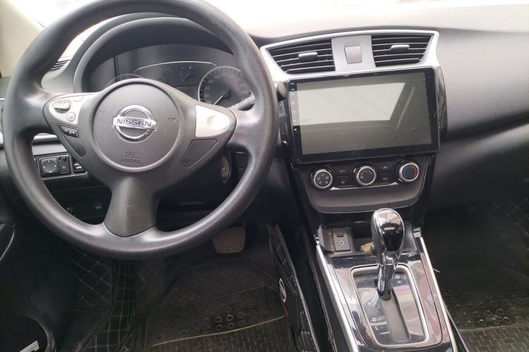 Used Nissan Sylphy 2016 1.6 XL CVT Luxury Edition Center Console