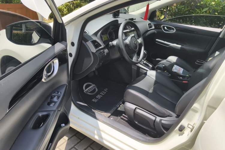 Used Nissan Sylphy 2016 1.6 XL CVT Deluxe Edition Driver Seat